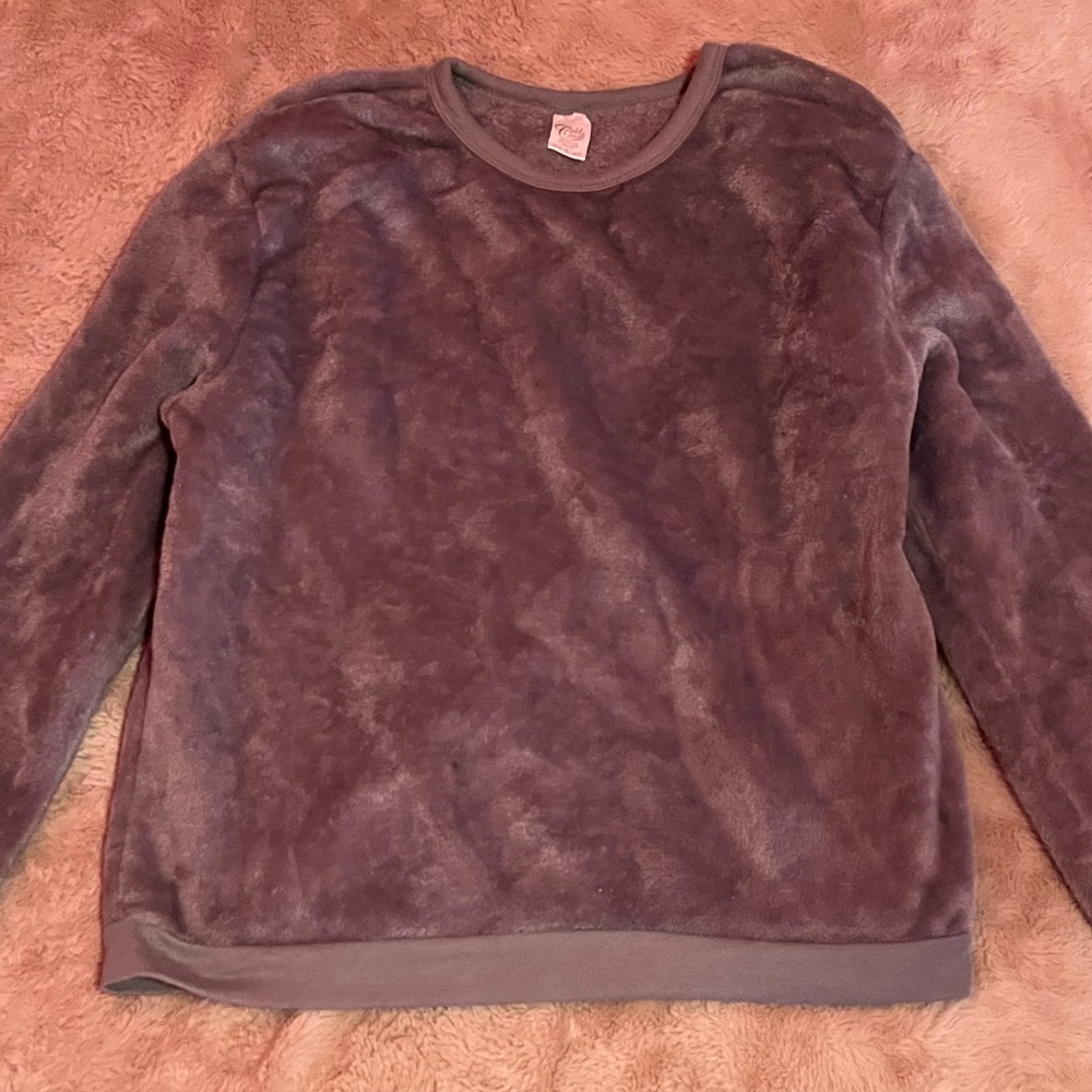 Sweater - Picture 2 of 4